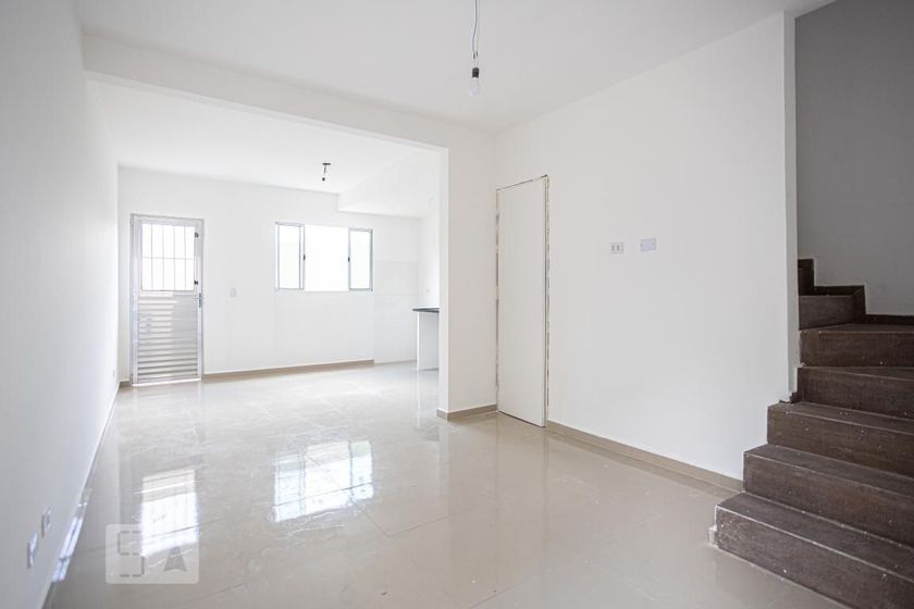 Foto 1 de Casa de Condomínio com 2 Quartos para alugar, 60m² em Jardim Planalto, Carapicuíba