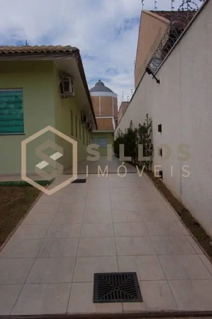 Foto 3 de Casa de Condomínio com 9 Quartos para venda ou aluguel, 260m² em Água Verde, Curitiba
