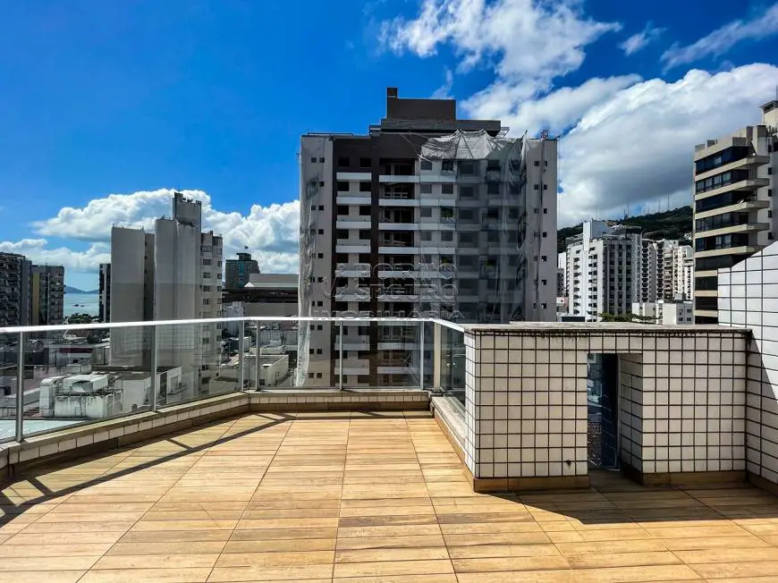 Foto 2 de Cobertura com 3 Quartos à venda, 195m² em Centro, Florianópolis