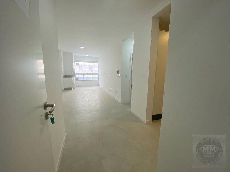 Foto 2 de Apartamento com 1 Quarto à venda, 56m² em Ingleses do Rio Vermelho, Florianópolis