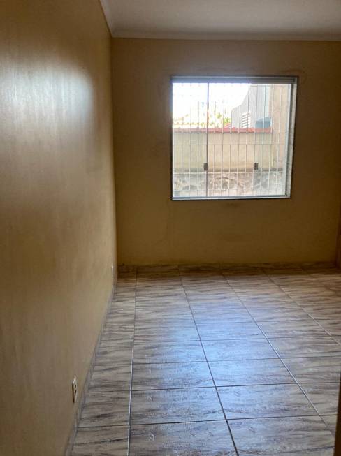 Foto 2 de Apartamento com 1 Quarto para alugar, 30m² em Olaria, Rio de Janeiro