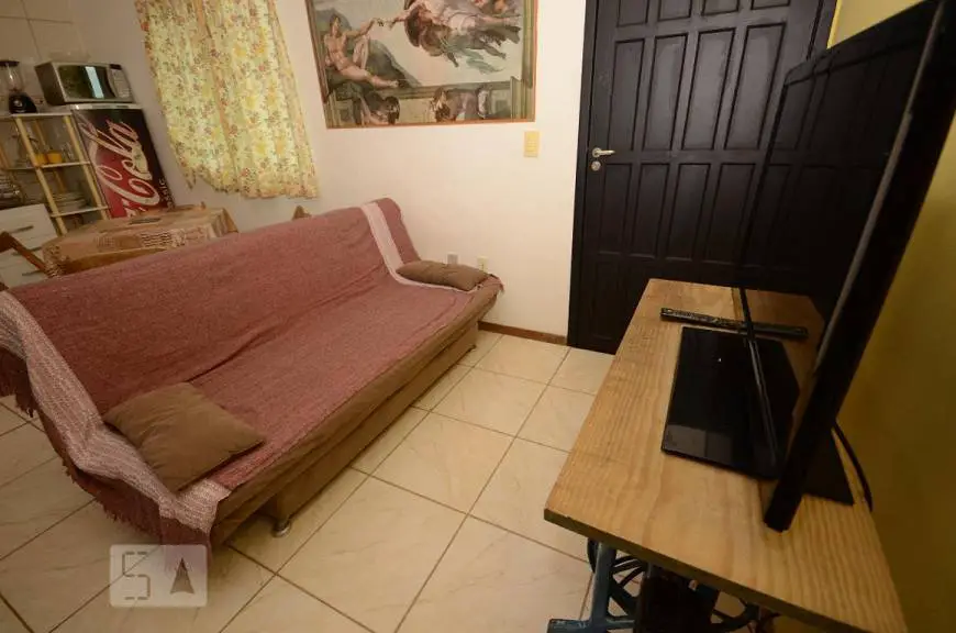 Foto 1 de Apartamento com 1 Quarto para alugar, 30m² em Santinho, Florianópolis