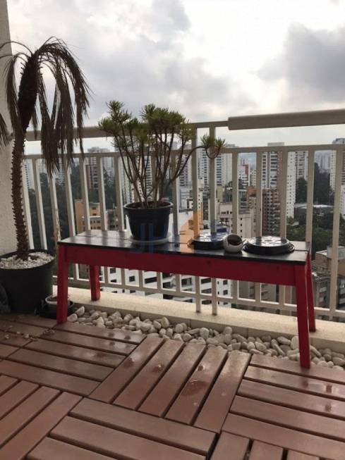 Foto 1 de Apartamento com 1 Quarto para alugar, 69m² em Vila Andrade, São Paulo