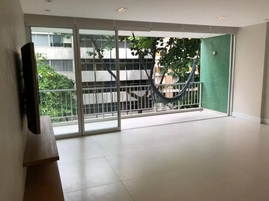 Foto 1 de Apartamento com 2 Quartos à venda, 149m² em Leblon, Rio de Janeiro