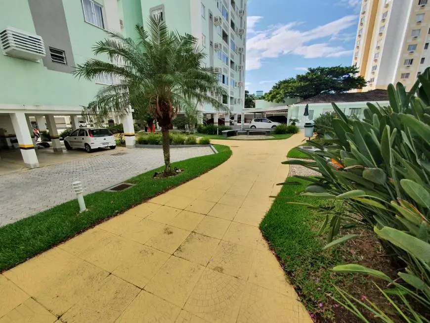 Foto 2 de Apartamento com 3 Quartos para alugar, 88m² em Barreiros, São José