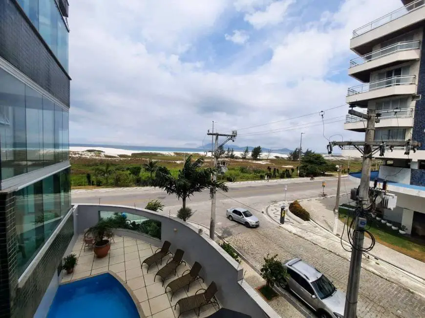 Foto 1 de Apartamento com 3 Quartos à venda, 211m² em Braga, Cabo Frio