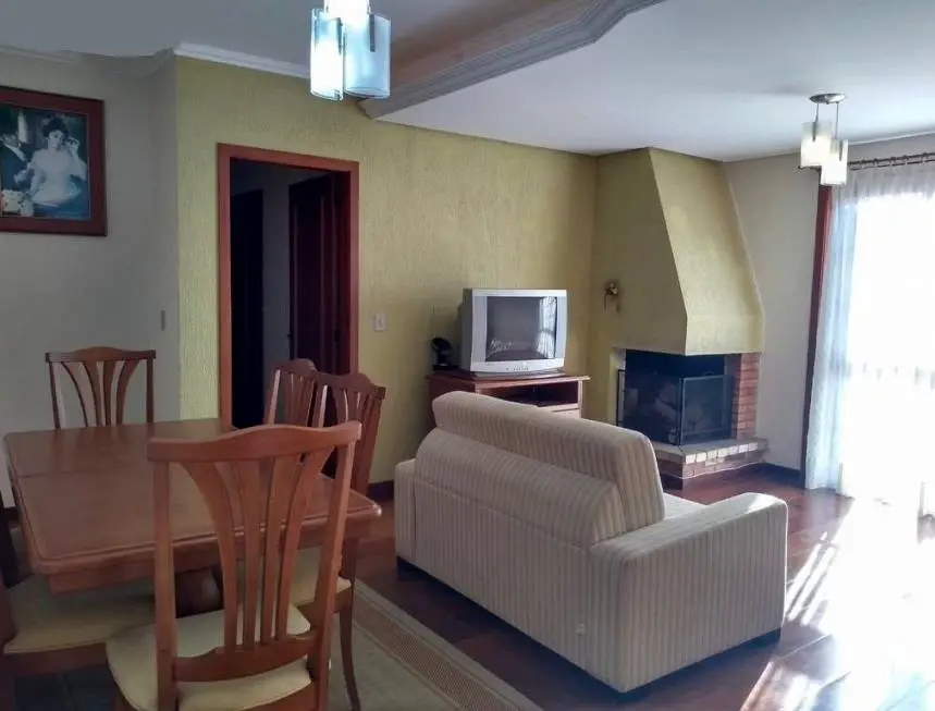 Foto 3 de Apartamento com 3 Quartos à venda, 114m² em Centro, Gramado