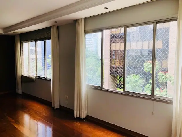 Foto 2 de Apartamento com 3 Quartos para alugar, 107m² em Itaim Bibi, São Paulo