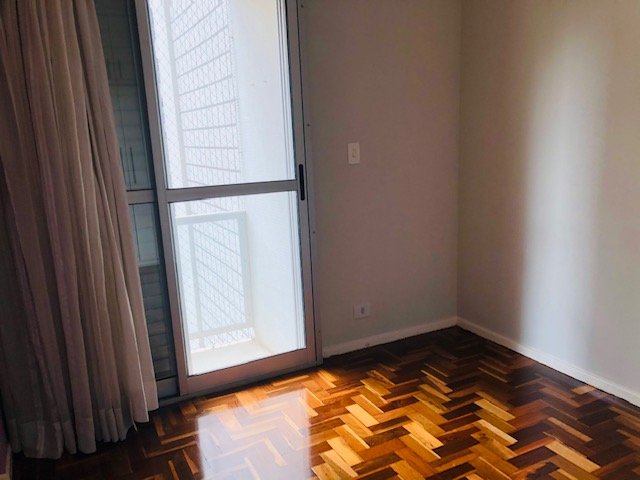 Foto 4 de Apartamento com 3 Quartos para alugar, 107m² em Itaim Bibi, São Paulo