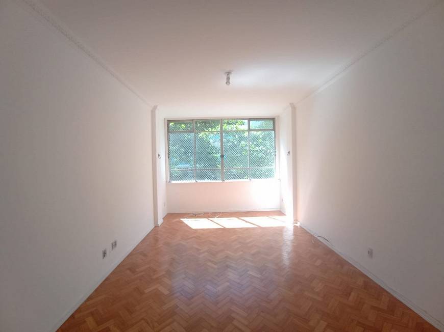 Foto 3 de Apartamento com 3 Quartos para alugar, 120m² em Laranjeiras, Rio de Janeiro