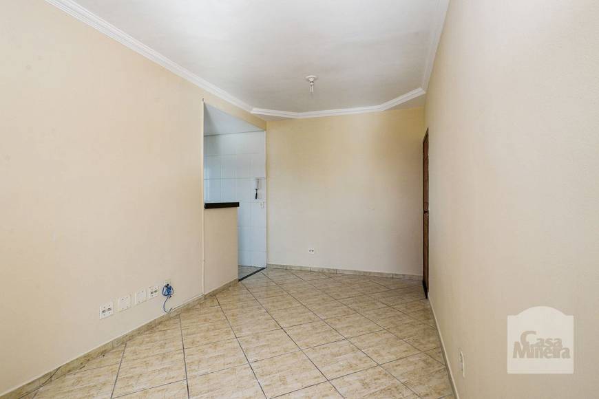 Foto 2 de Apartamento com 3 Quartos à venda, 72m² em Mantiqueira, Belo Horizonte