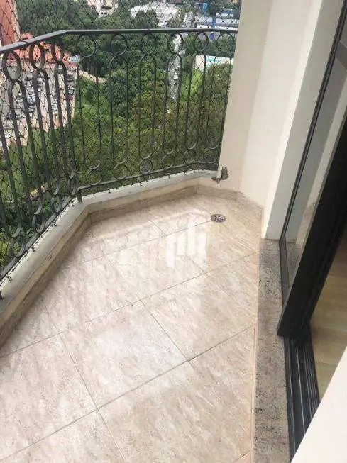 Foto 2 de Apartamento com 3 Quartos à venda, 82m² em Panamby, São Paulo