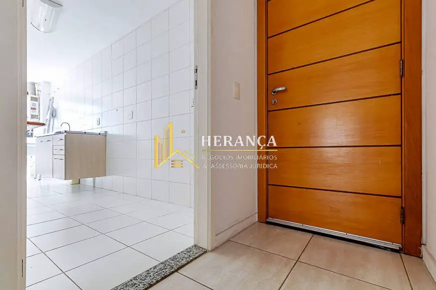 Foto 2 de Apartamento com 3 Quartos à venda, 90m² em São Cristóvão, Rio de Janeiro