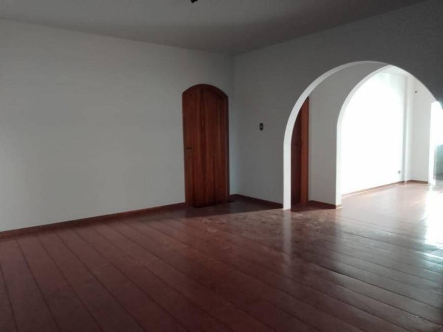 Foto 3 de Apartamento com 3 Quartos para alugar, 193m² em Zona 04, Maringá