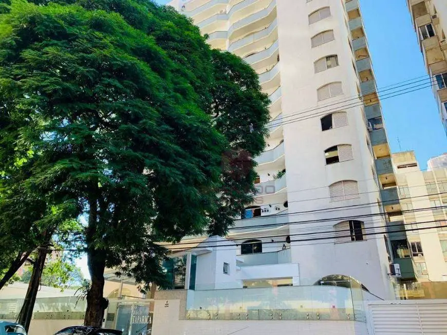Foto 3 de Apartamento com 3 Quartos para alugar, 194m² em Zona 04, Maringá