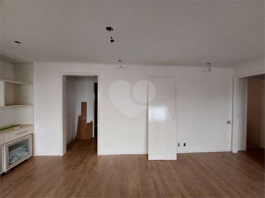 Foto 3 de Apartamento com 4 Quartos para alugar, 126m² em Alto da Lapa, São Paulo