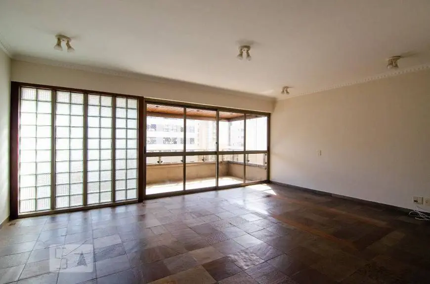 Foto 1 de Apartamento com 4 Quartos para alugar, 200m² em Cambuí, Campinas