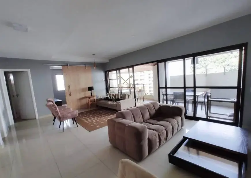 Foto 5 de Apartamento com 4 Quartos para alugar, 170m² em Pitangueiras, Guarujá