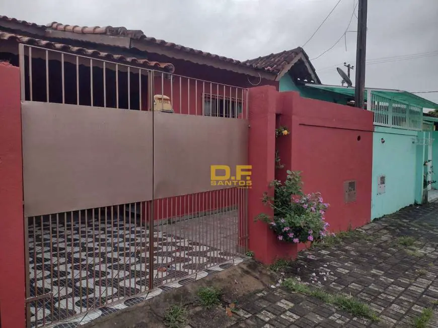 Foto 1 de Casa com 2 Quartos à venda, 90m² em Centro, Mongaguá
