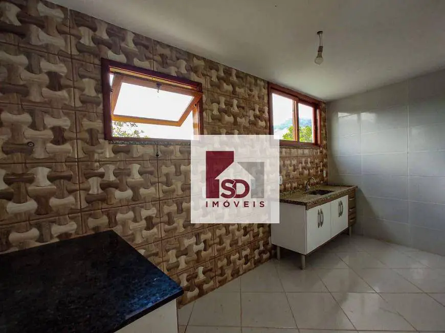 Foto 5 de Casa com 2 Quartos à venda, 70m² em Fazendinha, Teresópolis