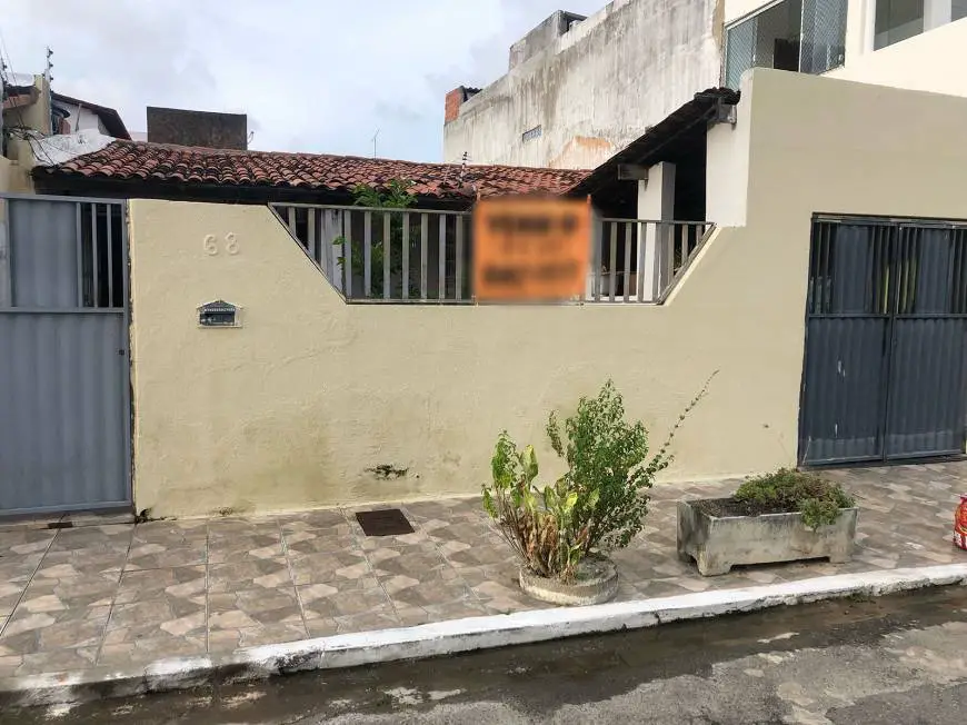 Foto 1 de Casa com 2 Quartos à venda, 180m² em Grageru, Aracaju