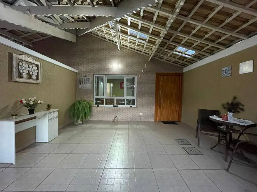 Foto 1 de Casa com 2 Quartos à venda, 105m² em Sítio do Campo, Praia Grande
