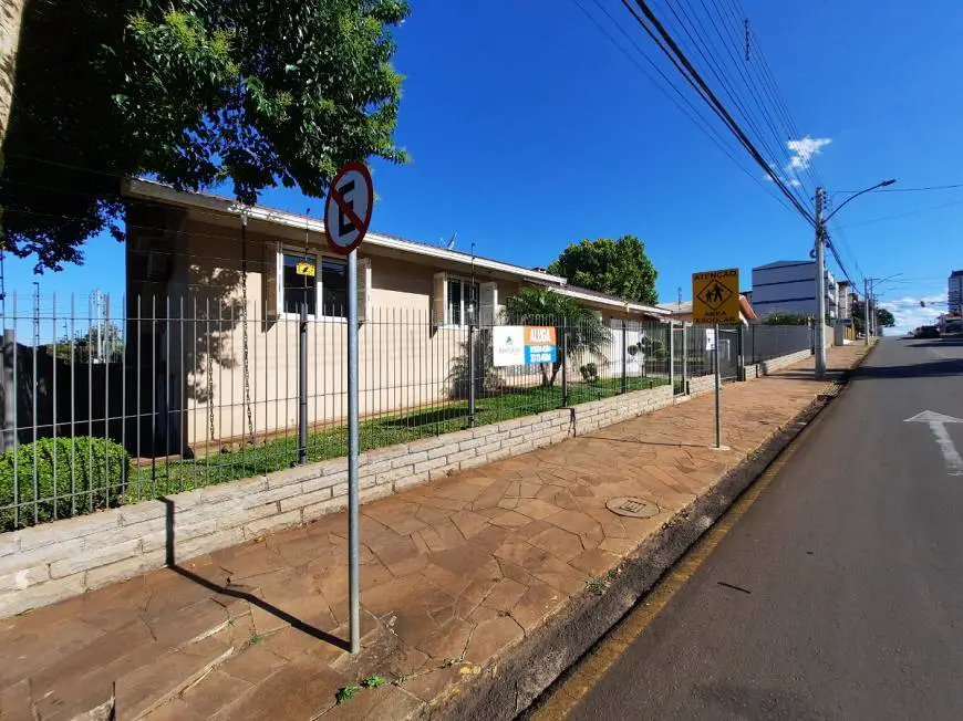 Foto 1 de Casa com 3 Quartos para alugar, 150m² em Cruzeiro, Passo Fundo