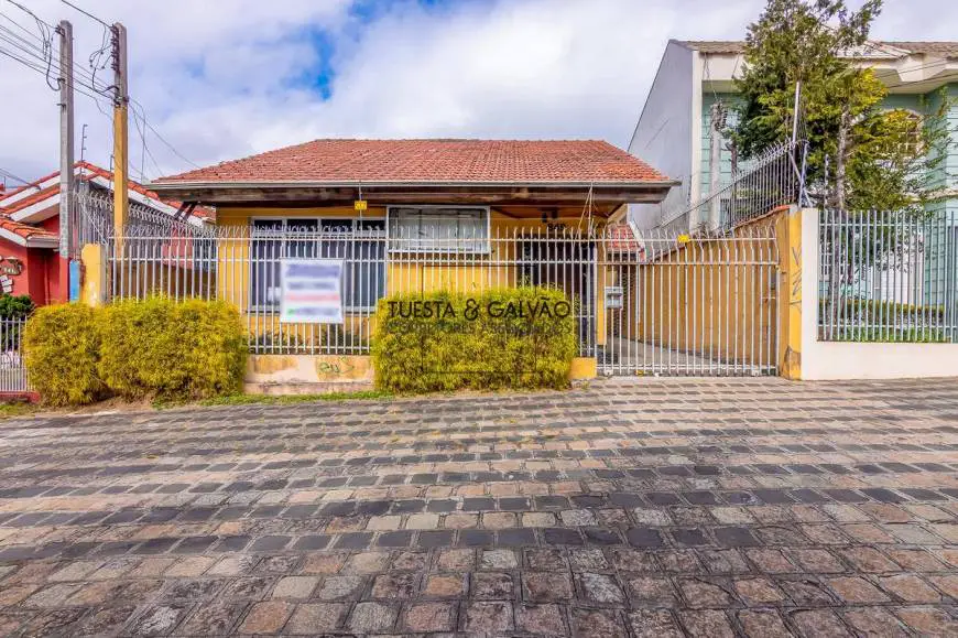 Foto 1 de Casa com 3 Quartos à venda, 450m² em São Francisco, Curitiba