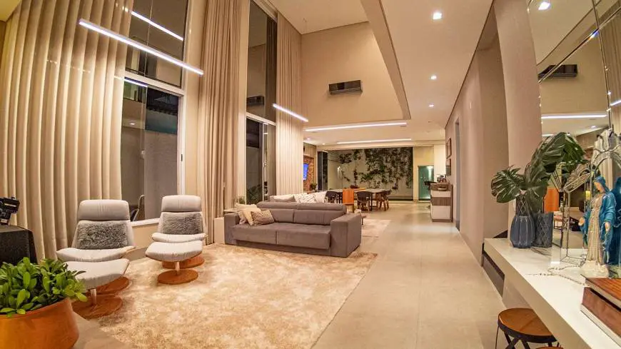 Foto 1 de Casa de Condomínio com 5 Quartos à venda, 333m² em Jardim Inconfidência, Uberlândia