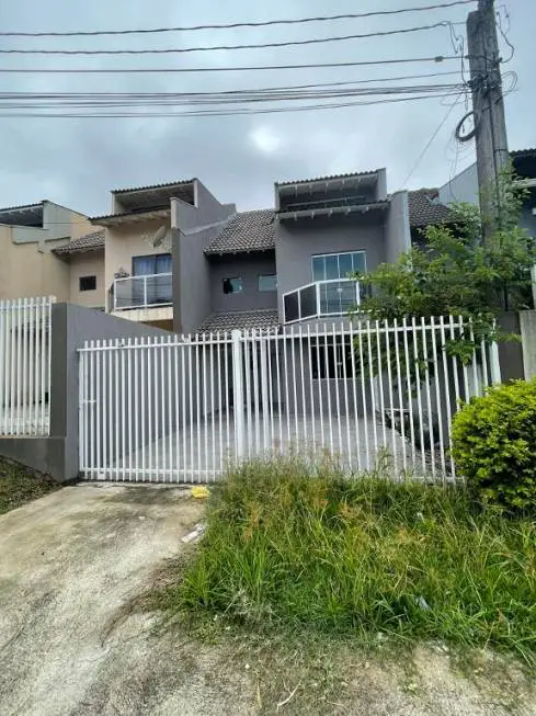 Foto 2 de Sobrado com 4 Quartos à venda, 200m² em Centro, Pinhais