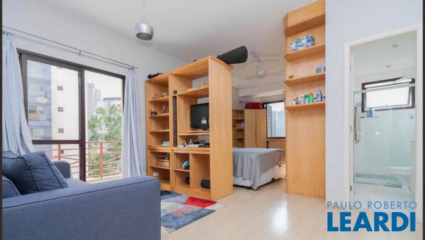 Foto 2 de Apartamento com 1 Quarto para venda ou aluguel, 50m² em Morumbi, São Paulo
