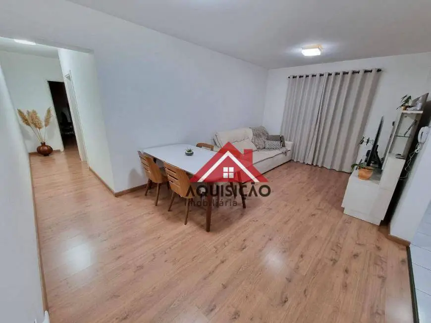 Foto 2 de Apartamento com 2 Quartos à venda, 69m² em Centro, Curitiba