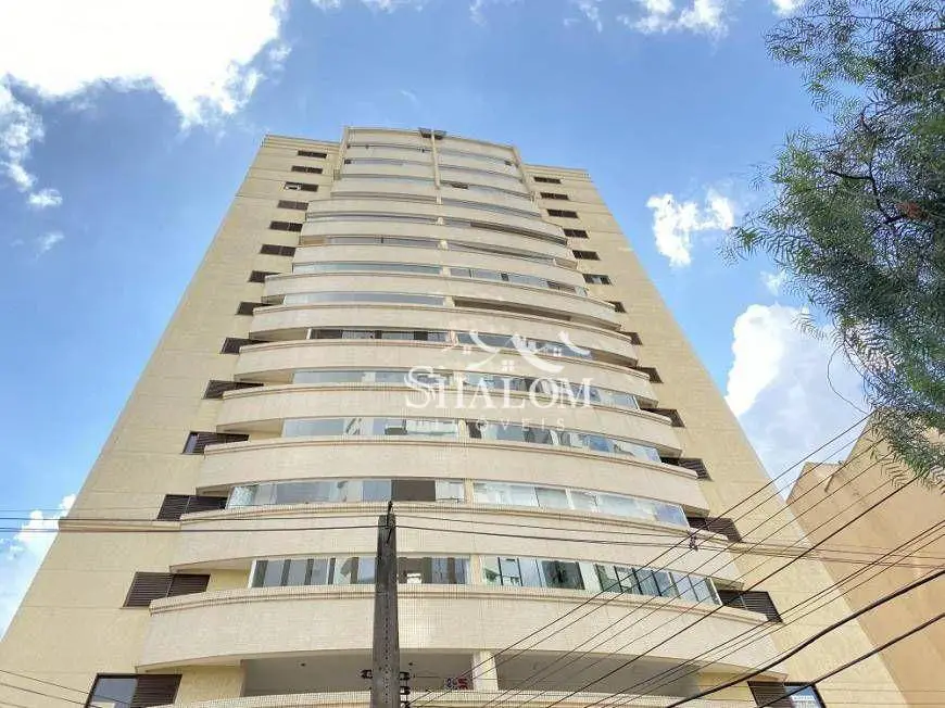 Foto 1 de Apartamento com 3 Quartos à venda, 164m² em Centro, Maringá