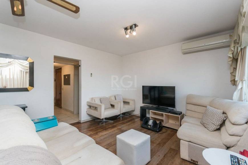 Foto 3 de Apartamento com 3 Quartos à venda, 136m² em Mont' Serrat, Porto Alegre