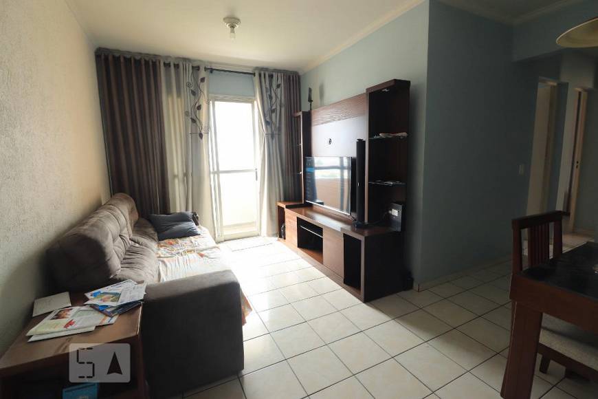 Foto 2 de Apartamento com 3 Quartos para alugar, 68m² em Utinga, Santo André