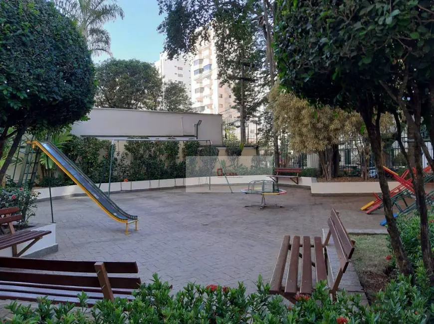 Foto 5 de Apartamento com 4 Quartos à venda, 147m² em Cambuí, Campinas