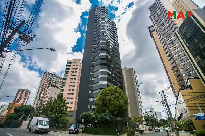 Foto 1 de Apartamento com 5 Quartos à venda, 241m² em Bigorrilho, Curitiba