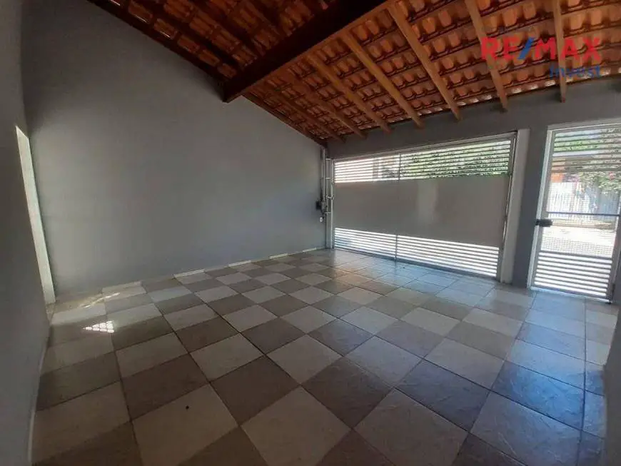Foto 2 de Casa com 2 Quartos para alugar, 200m² em Alto, Botucatu