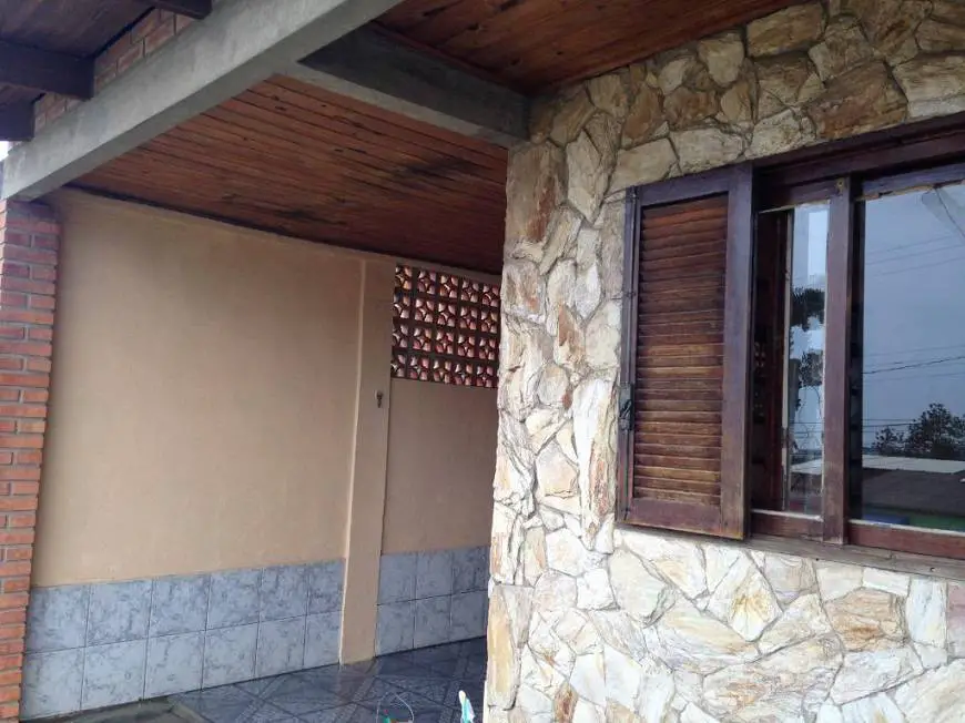 Foto 2 de Casa com 2 Quartos à venda, 127m² em Santa Isabel, Viamão