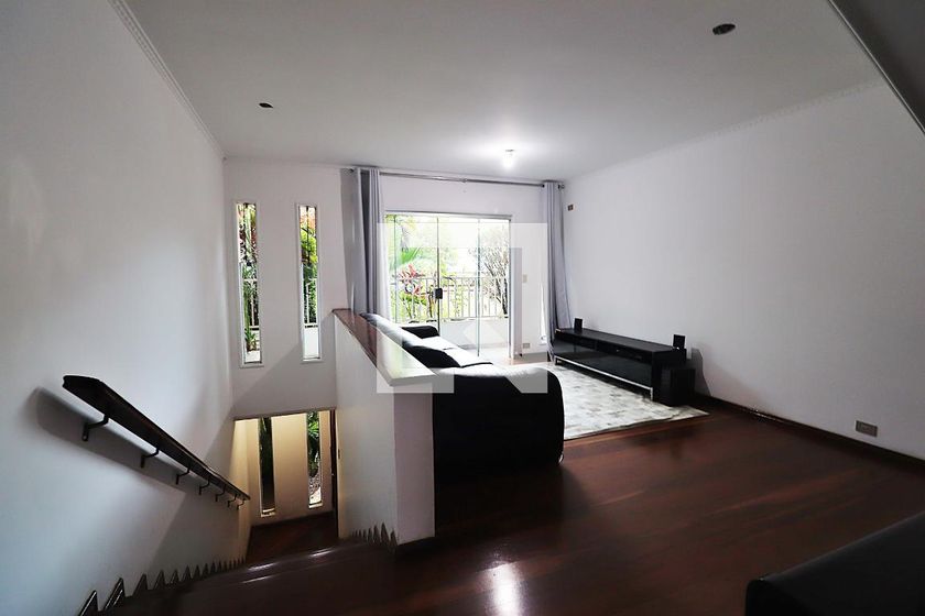Foto 1 de Casa com 3 Quartos à venda, 266m² em Parque Joao Ramalho, Santo André