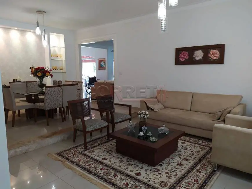 Foto 1 de Casa com 3 Quartos à venda, 349m² em Vila Mendonça, Araçatuba