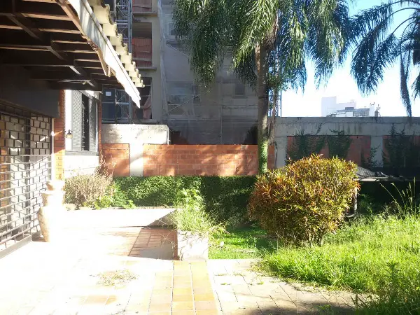 Foto 2 de Casa com 4 Quartos à venda, 343m² em Três Figueiras, Porto Alegre
