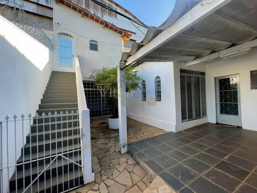 Foto 1 de Casa com 4 Quartos à venda, 194m² em Vila Mendonça, Araçatuba
