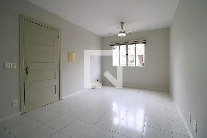 Foto 3 de Casa de Condomínio com 3 Quartos à venda, 91m² em Centro, Canoas
