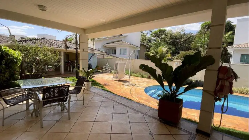 Foto 2 de Casa de Condomínio com 4 Quartos à venda, 540m² em Jardins Monâco, Aparecida de Goiânia