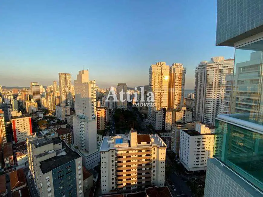 Foto 1 de Cobertura com 4 Quartos à venda, 289m² em Gonzaga, Santos