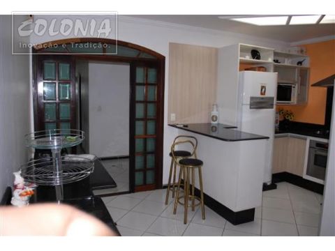 Foto 1 de Sobrado com 4 Quartos à venda, 270m² em Vila Helena, Santo André