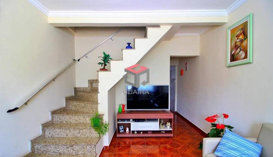 Foto 2 de Sobrado com 6 Quartos à venda, 176m² em Vila Scarpelli, Santo André