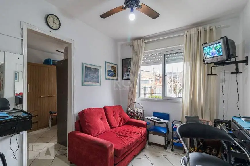 Foto 2 de Apartamento com 1 Quarto à venda, 38m² em Humaitá, Porto Alegre