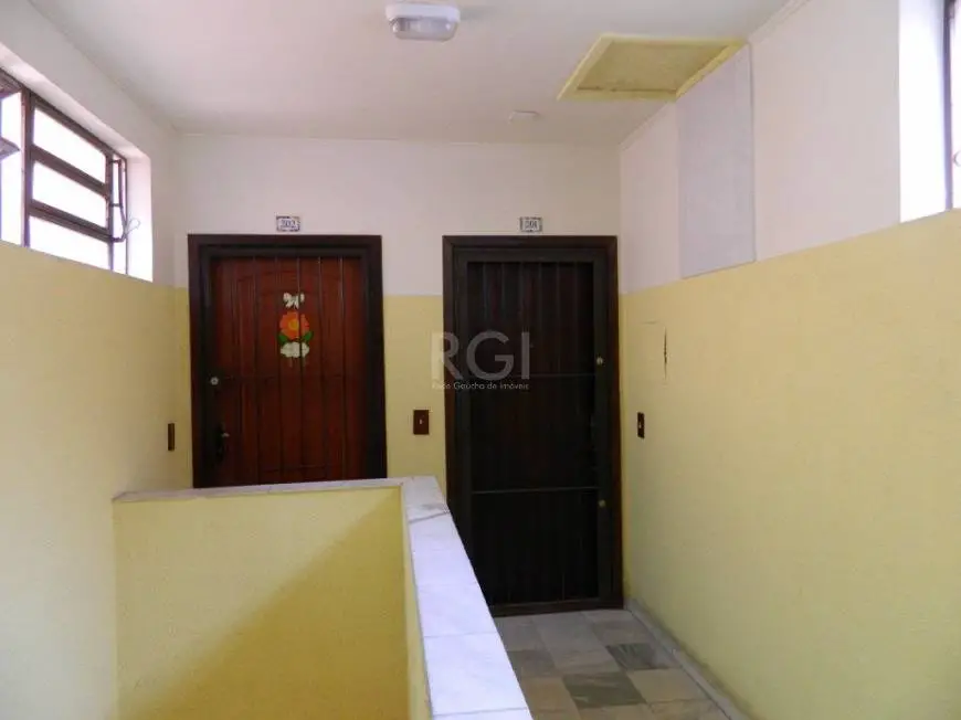 Foto 4 de Apartamento com 1 Quarto à venda, 50m² em Medianeira, Porto Alegre